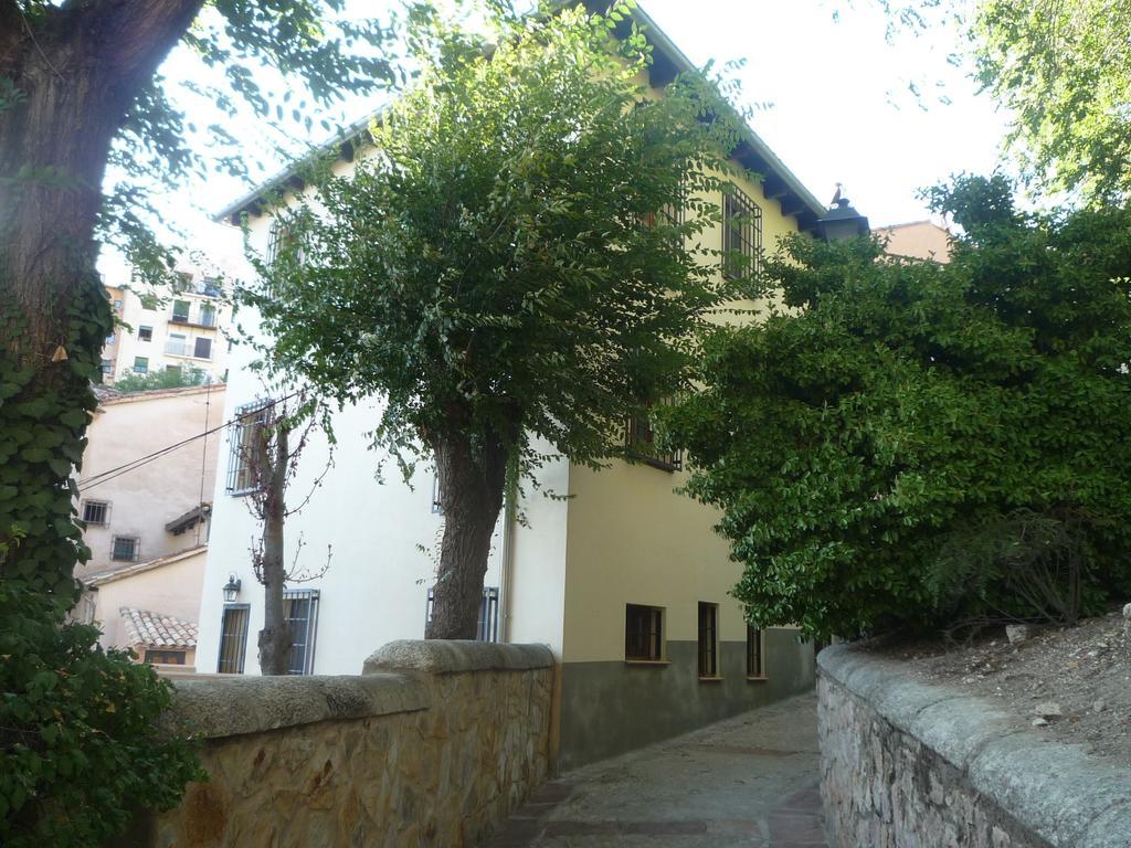 Apartamentos Casas Colgadas Apartment *